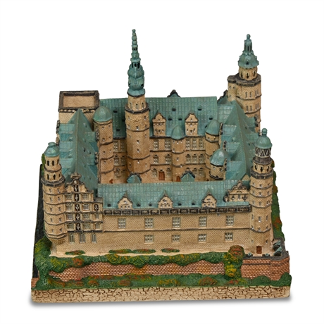 Danbury Mint 'Kronborg Castle' Enchanted Castles of Europe