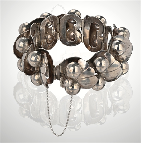 1930s–40s Mexican Sterling Bracelet – Bead & Shell, 6.25" Circ, 51.71g