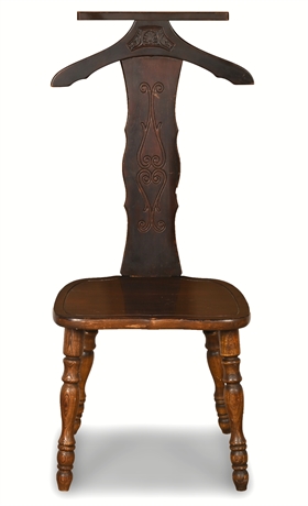 Vintage Gentleman’s Valet Chair — Model 991, Carved Wood, Good Condition