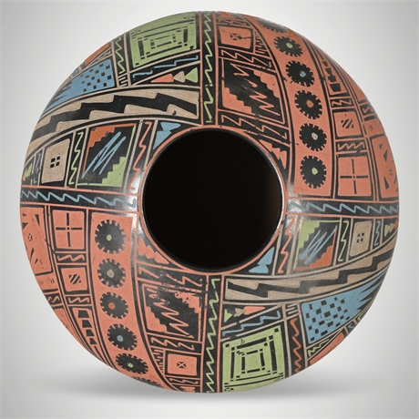 Isidro Ortiz Mata Ortiz Pottery Jar w/ Ring