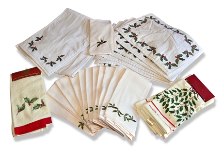 Lenox "Holly" Table Linens