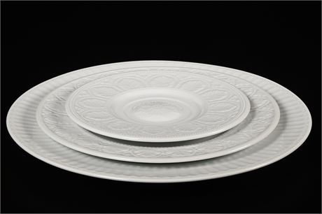 Coventry China, Service for 8, 24 Pieces