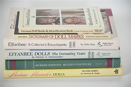 Doll Collectors Reference Books