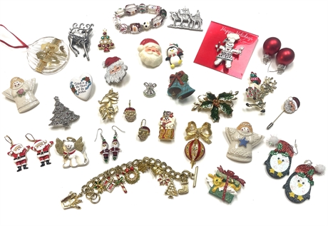 Holiday Brooch Lot