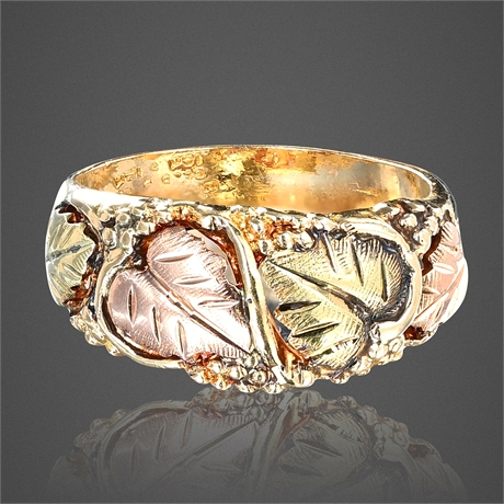Black Hills Gold Tri-Color Leaf Ring – 10k/12k Gold, Size 6